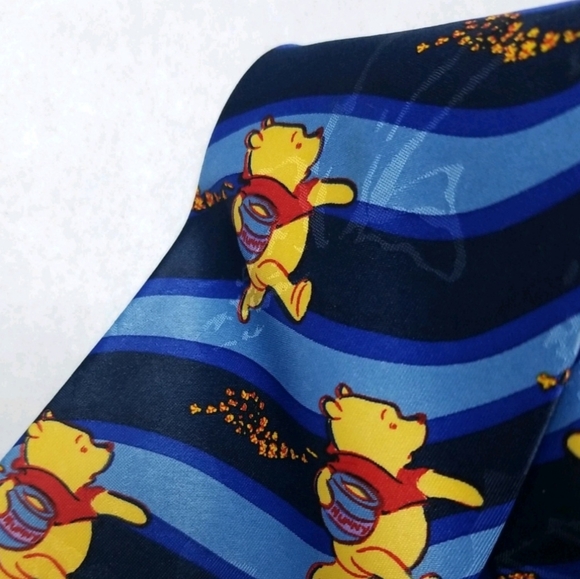 POOH, Disney Men's Necktie 100% Polyester 4"x 56" Winnie the Pooh Theme - Picture 4 of 12